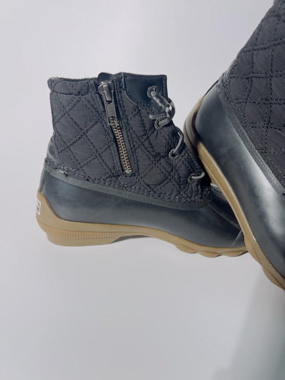 Womens 7 M Sperry Saltwater Quilted Duck Boots Black Waterproof Lace-Up Side Zip - Picture 5 of 15